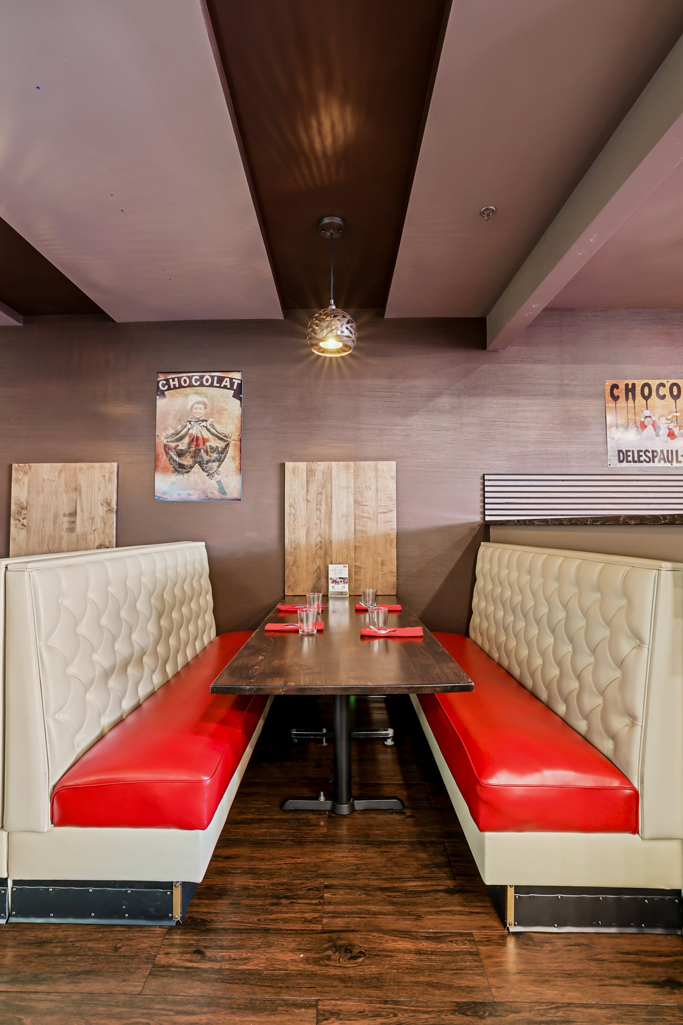 The dining room at The Conche in Leesburg